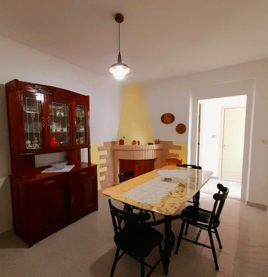Villa A Casa Di Nonna Iun Q2951 à Fluminimaggiore Extérieur photo